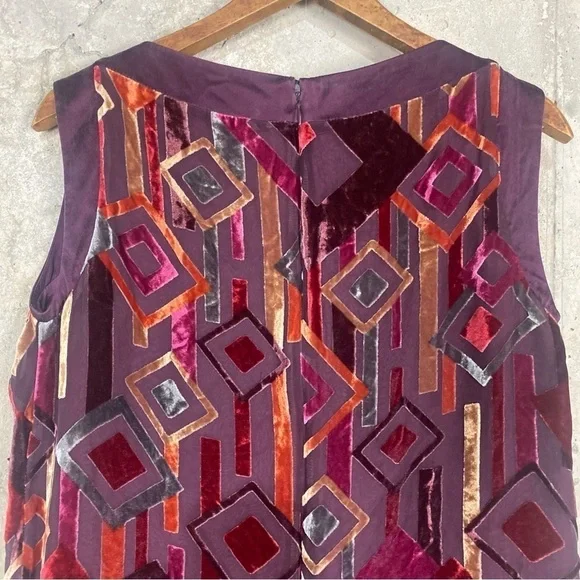 Steve Madden plum cranberry velvet geometric sleeveless shift dress small 6 - Picture 4 of 8